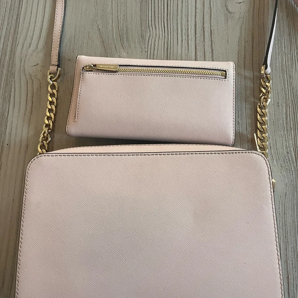Michael Kors jet set east Saffiano leather Blush Crossbody Bag and Wallet Set